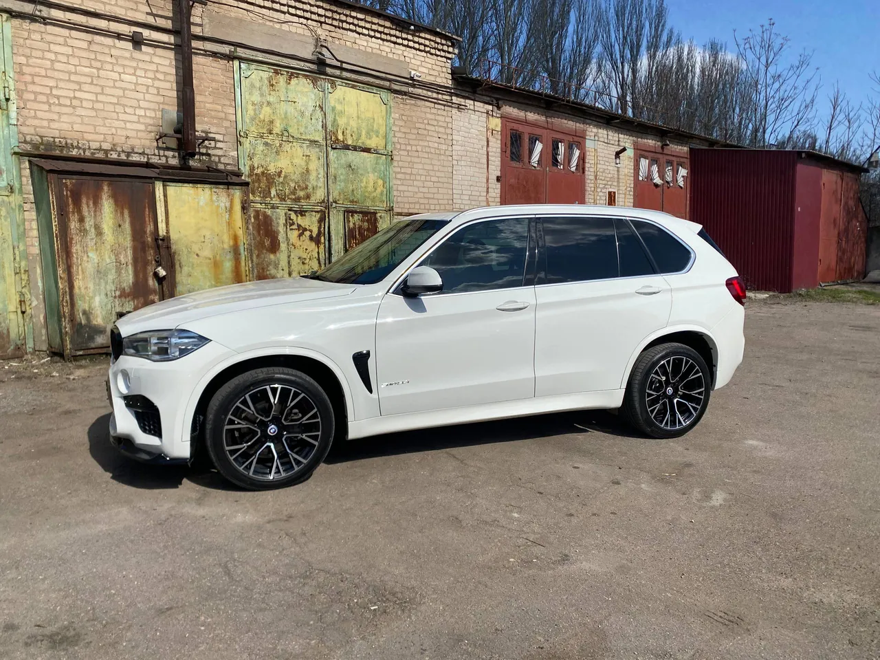 BMW X5 - фото 15