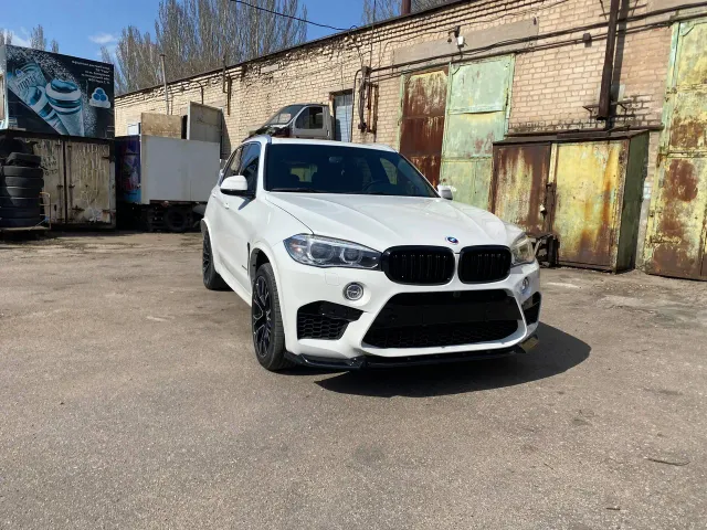 BMW X5 - фото 3