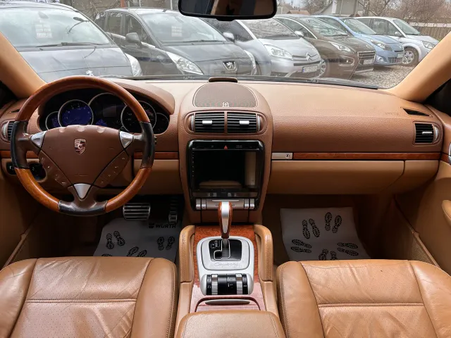 Porsche Cayenne - фото 4