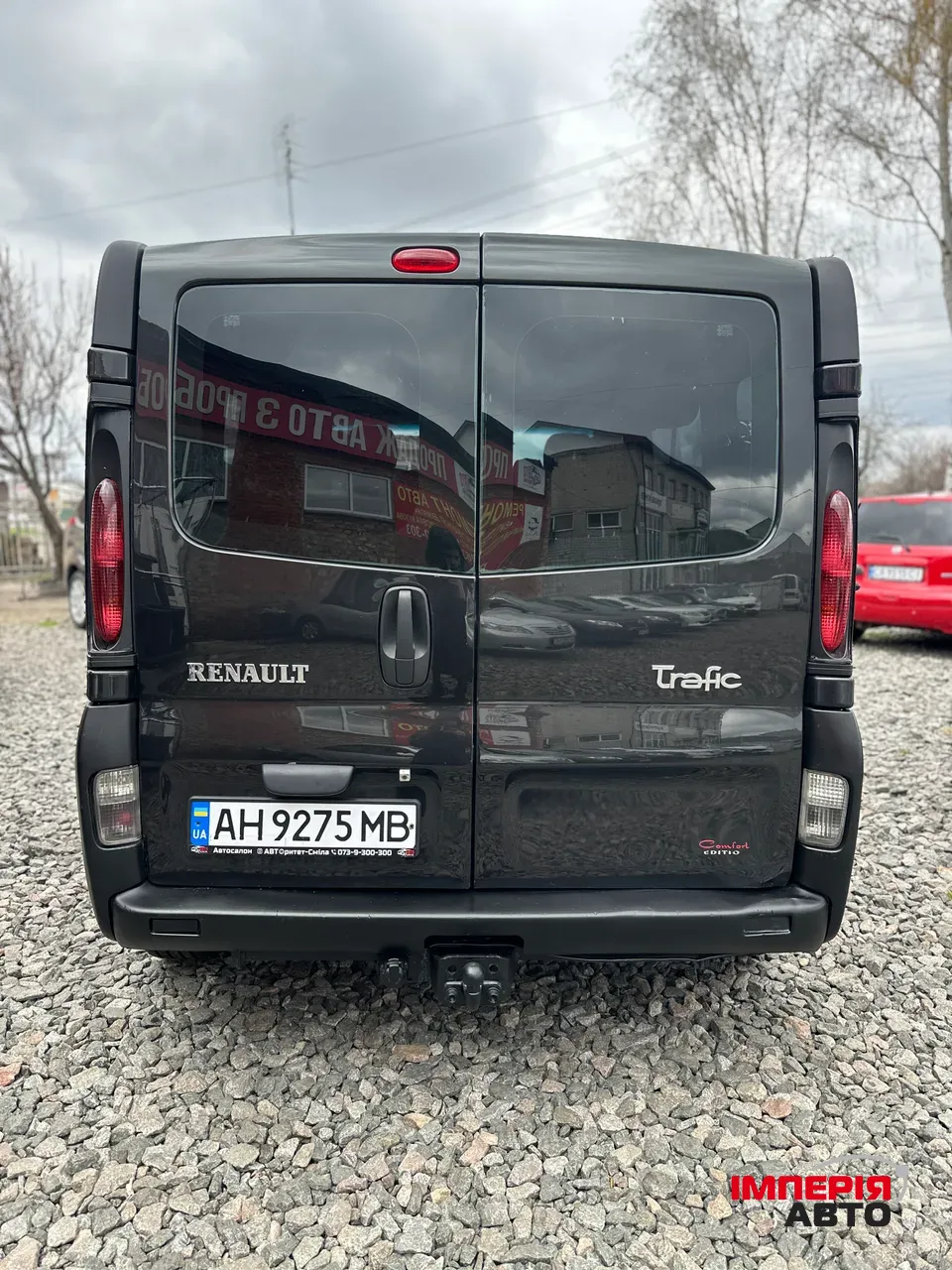 Renault Trafic - фото 12