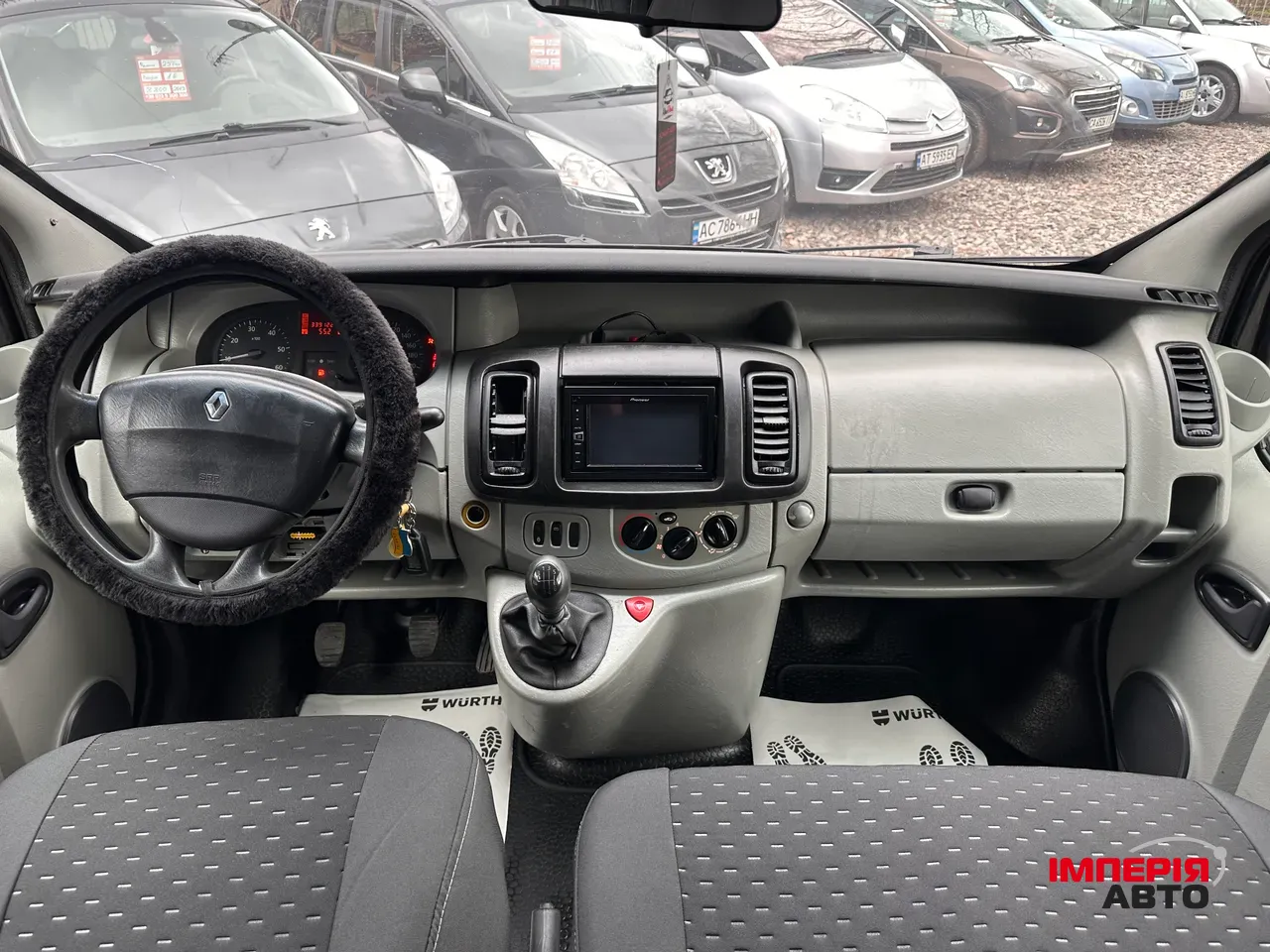 Renault Trafic - фото 5