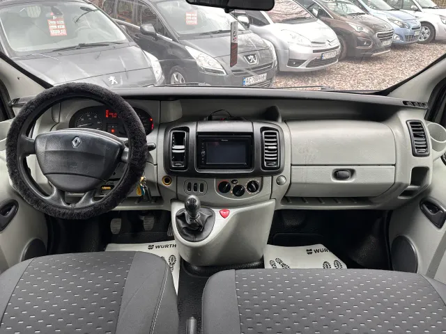 Renault Trafic - фото 5