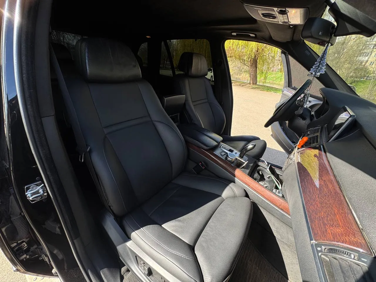 BMW X5 - фото 11