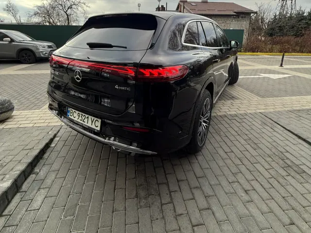 Mercedes-Benz EQS SUV - фото 5
