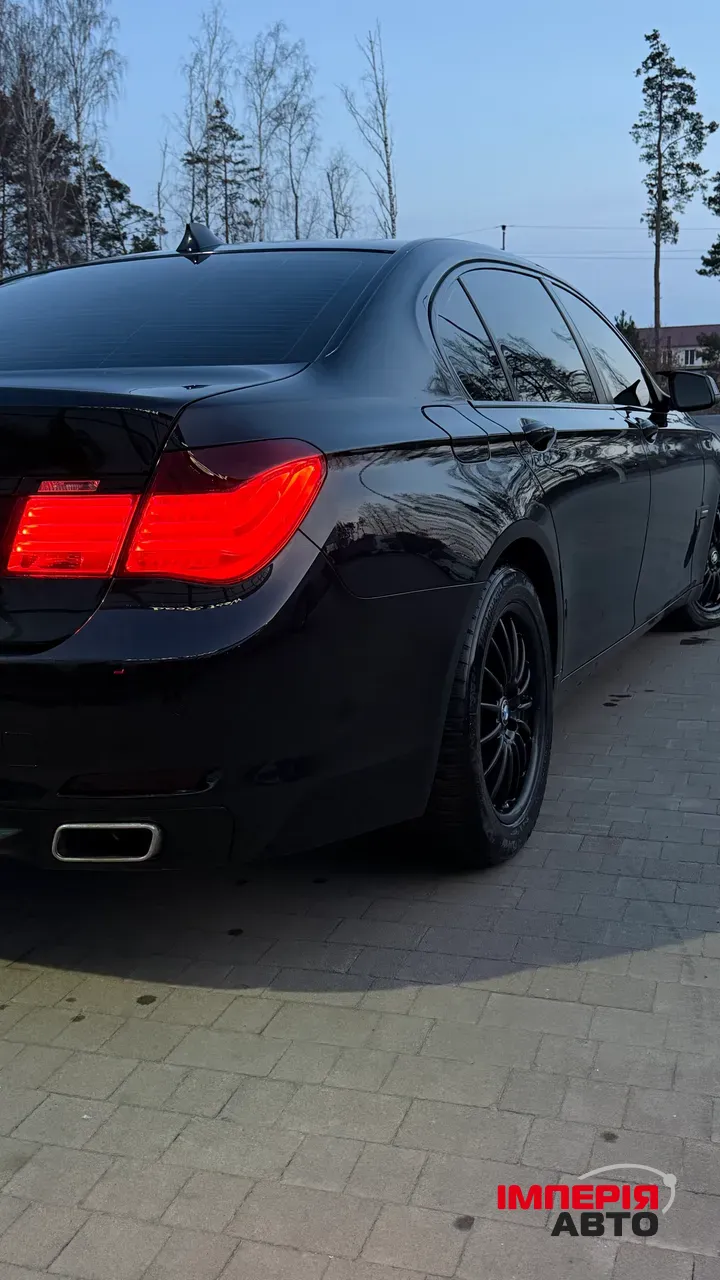 BMW 7 серії - фото 7