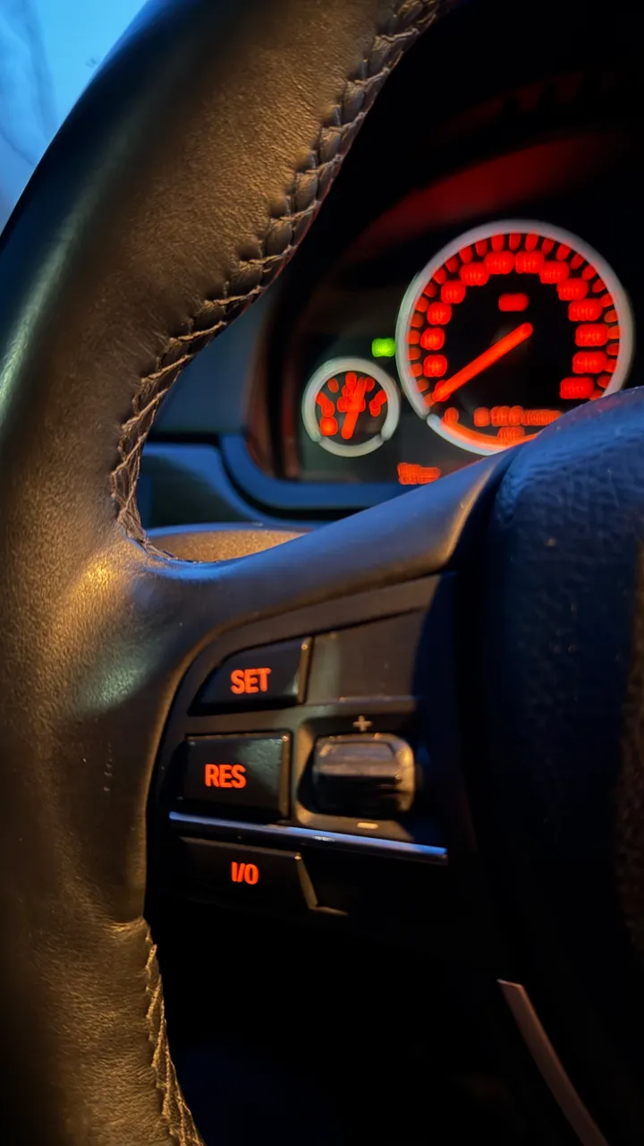 BMW 7 серії - фото 21