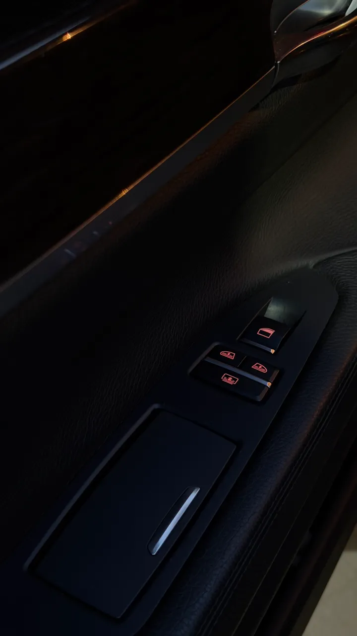 BMW 7 серії - фото 16