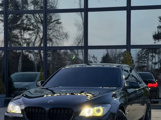 BMW 7 серії - фото 2