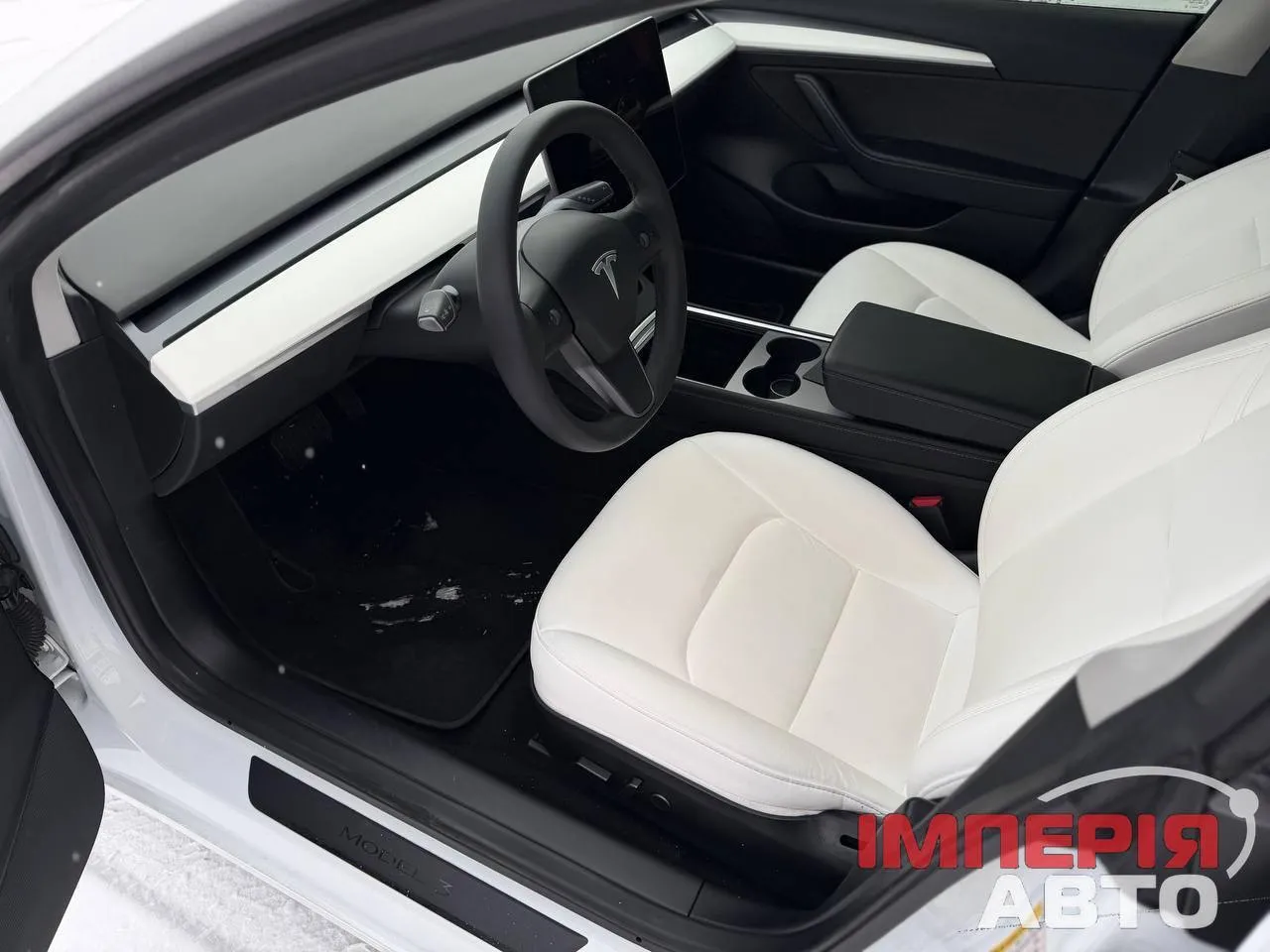 Tesla Model 3 - фото 8