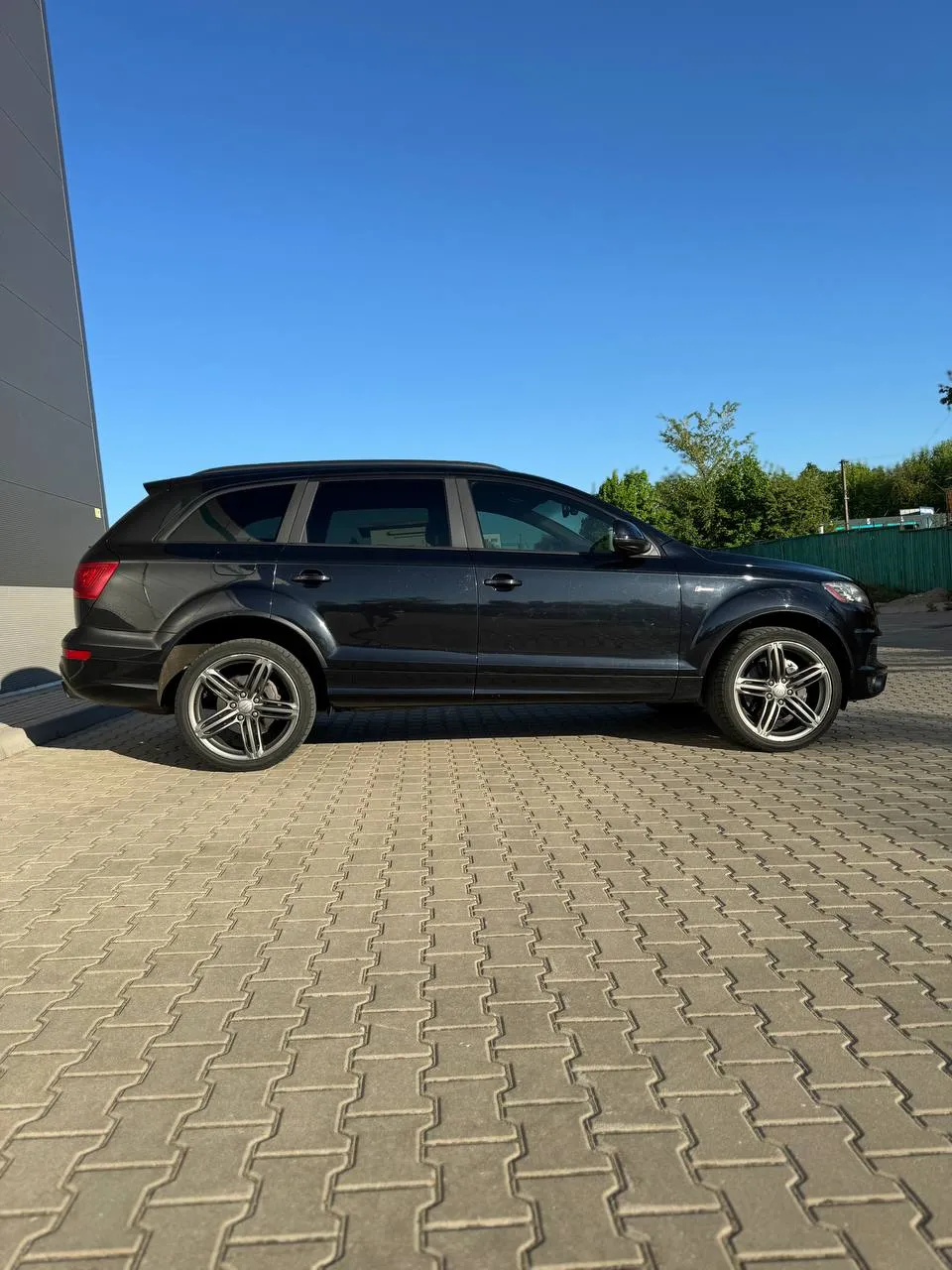 Audi Q7 - фото 5