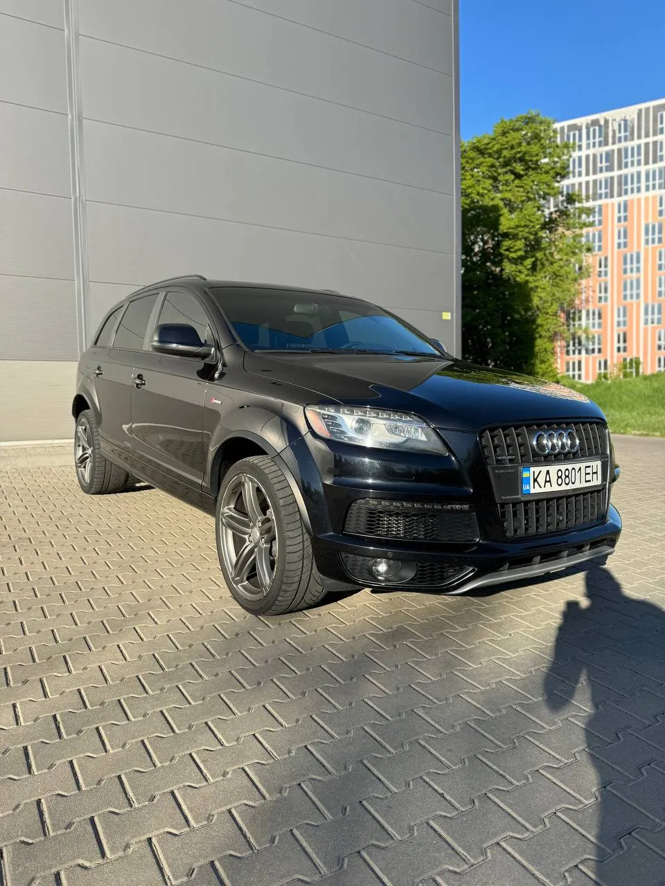 Audi Q7 - фото 2
