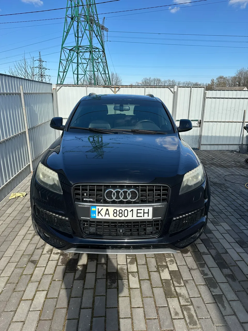 Audi Q7 - фото 1
