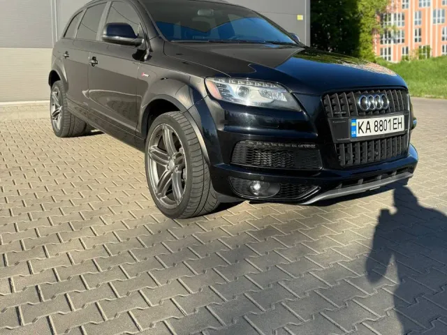 Audi Q7 - фото 2