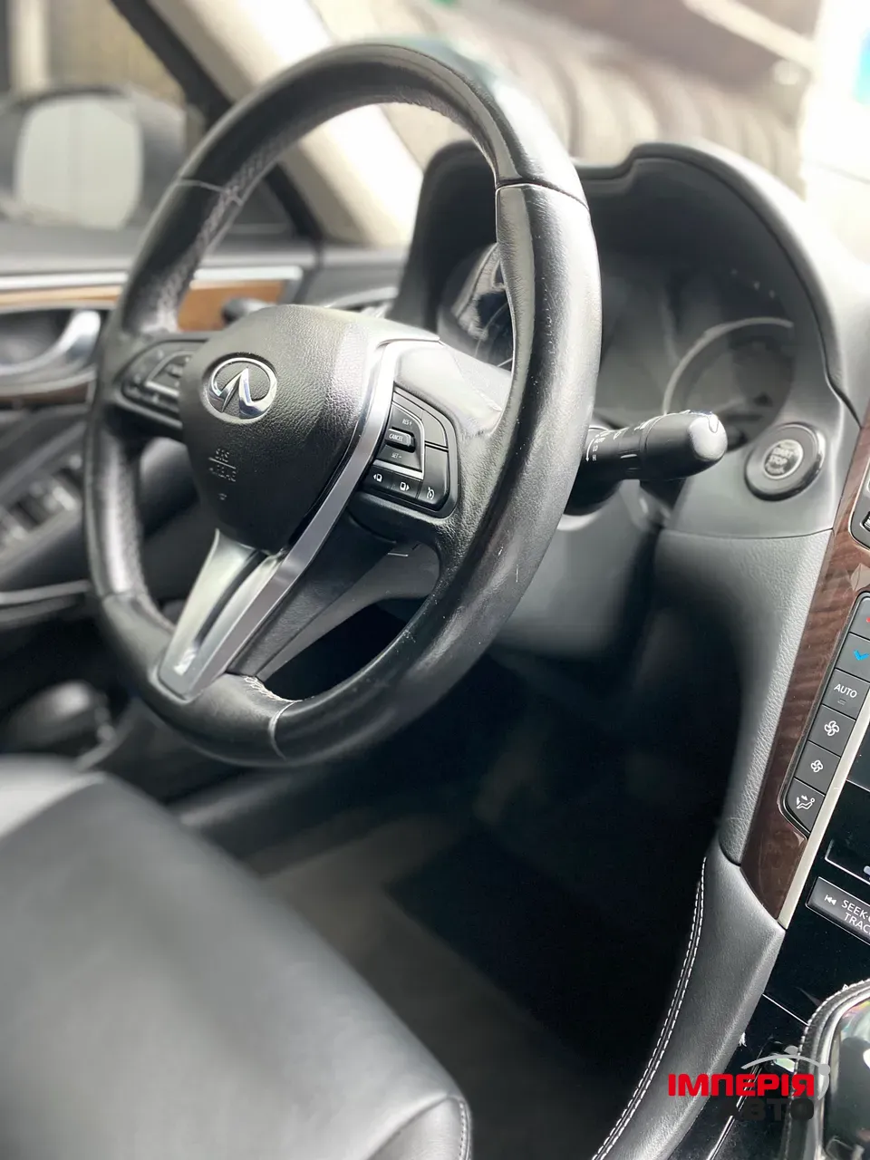 Infiniti Q50 - фото 2