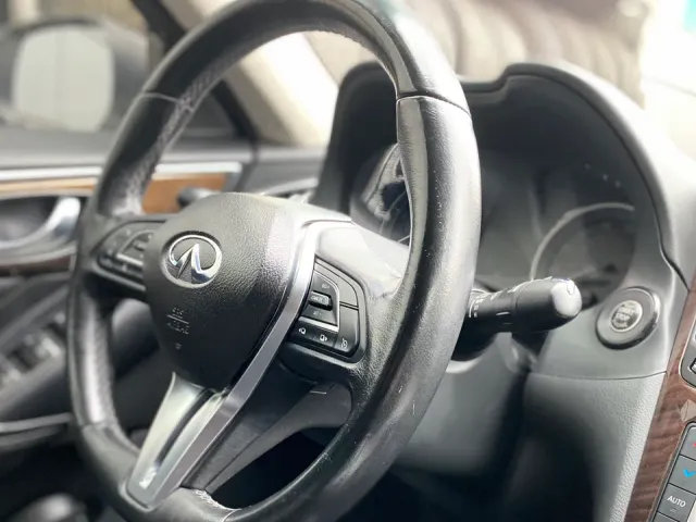 Infiniti Q50 - фото 2