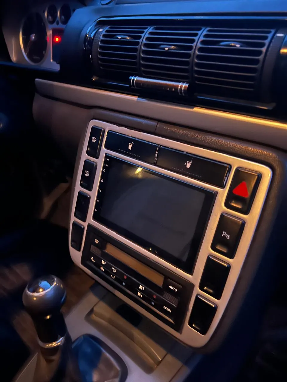 Ford Galaxy - фото 10