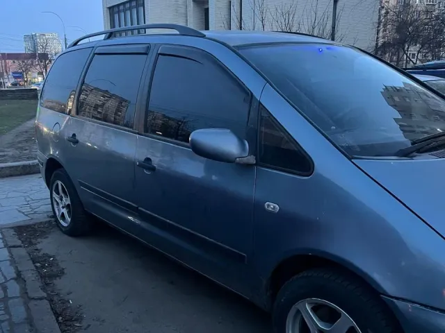 Ford Galaxy - фото 2