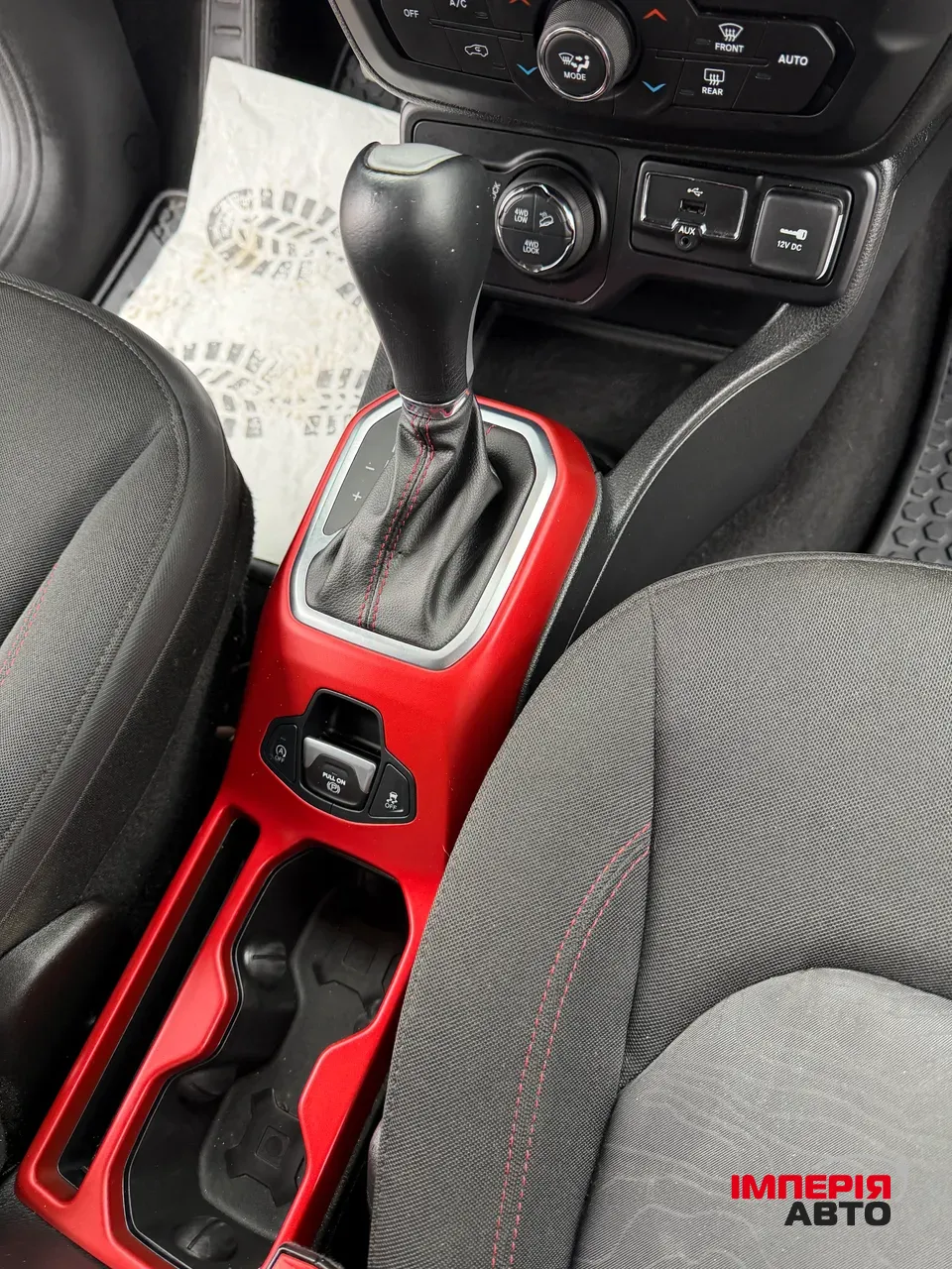 Jeep Renegade - фото 20