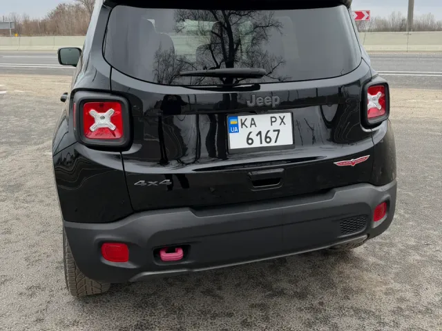 Jeep Renegade - фото 5