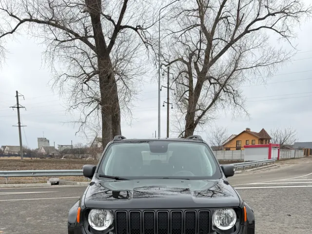 Jeep Renegade - фото 2