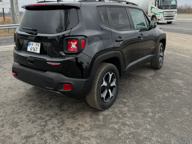 Jeep Renegade - фото 4