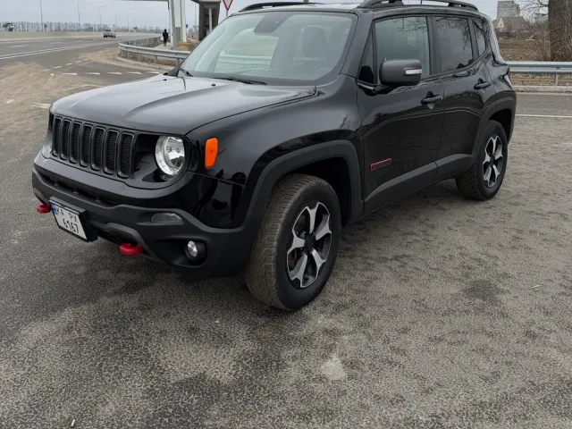Jeep Renegade - фото 1