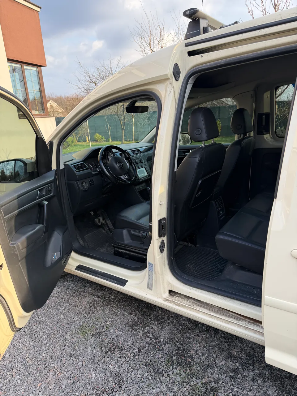 Volkswagen Caddy - фото 9