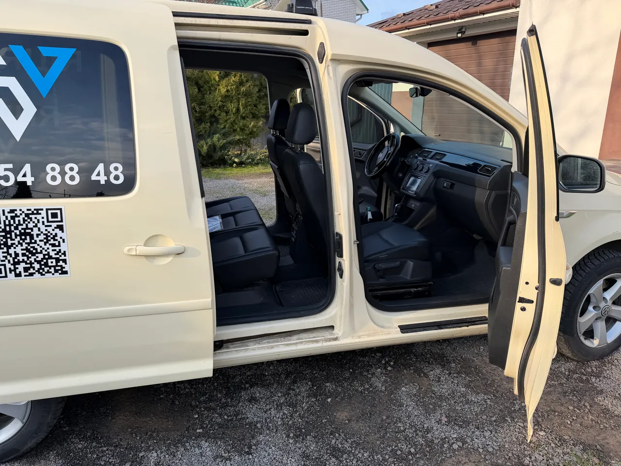 Volkswagen Caddy - фото 12