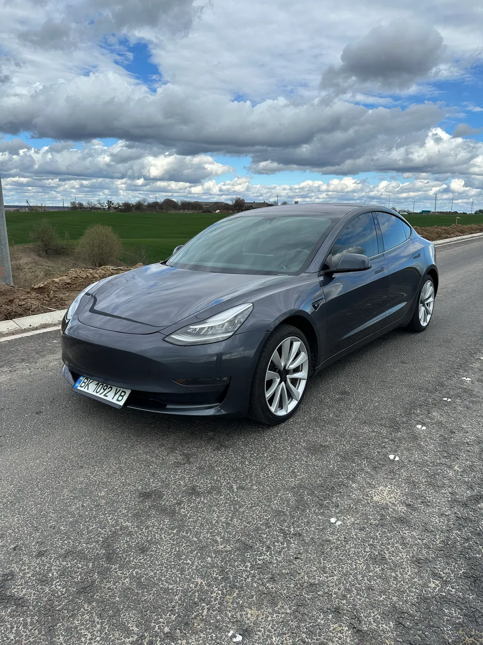 Tesla Model 3 - фото 4