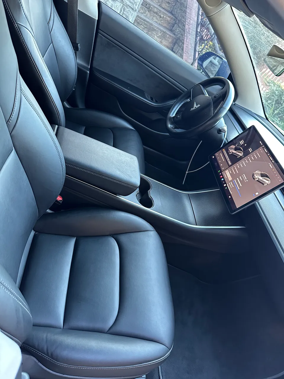 Tesla Model 3 - фото 10