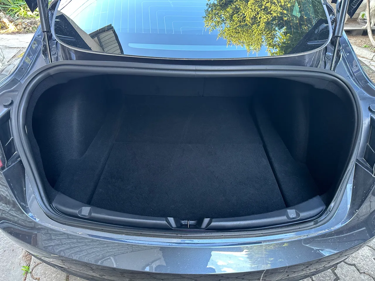 Tesla Model 3 - фото 7