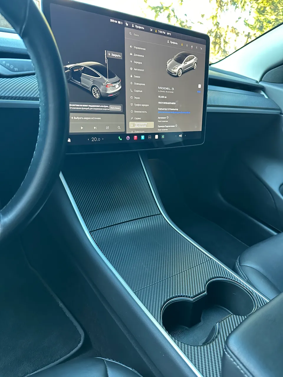 Tesla Model 3 - фото 12