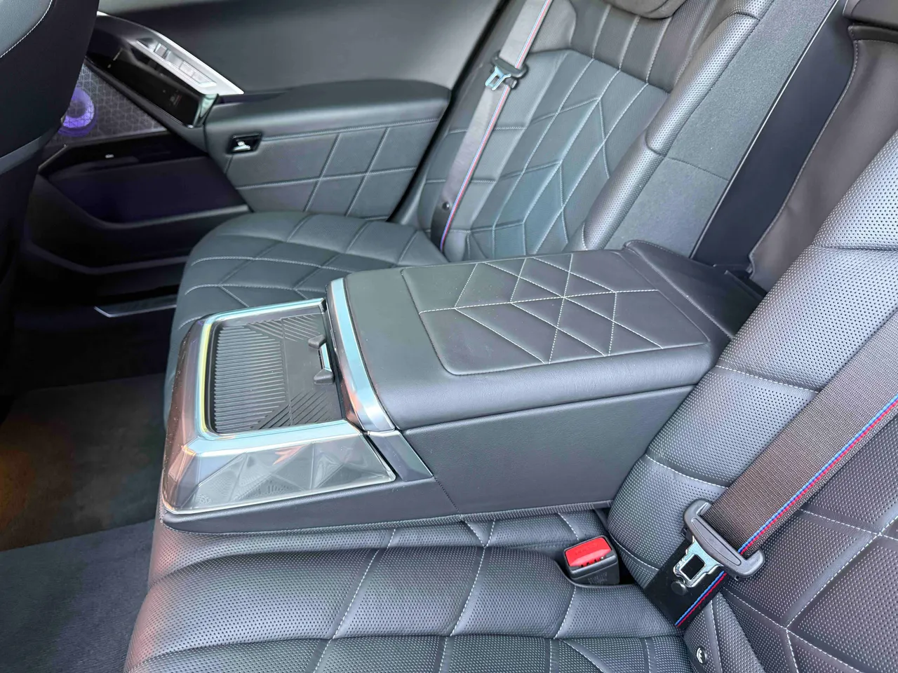 BMW 7 серії - фото 52