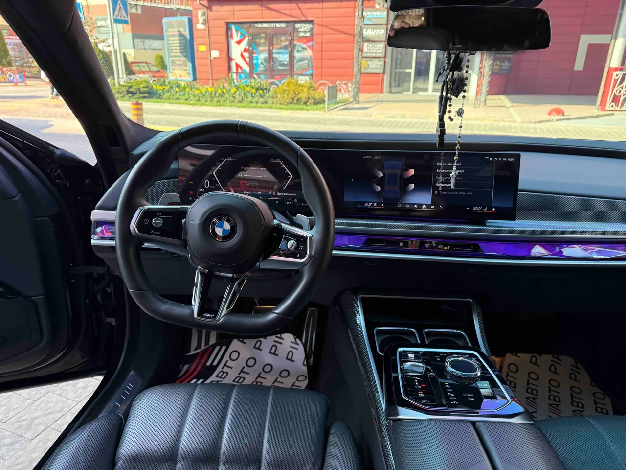 BMW 7 серії - фото 57