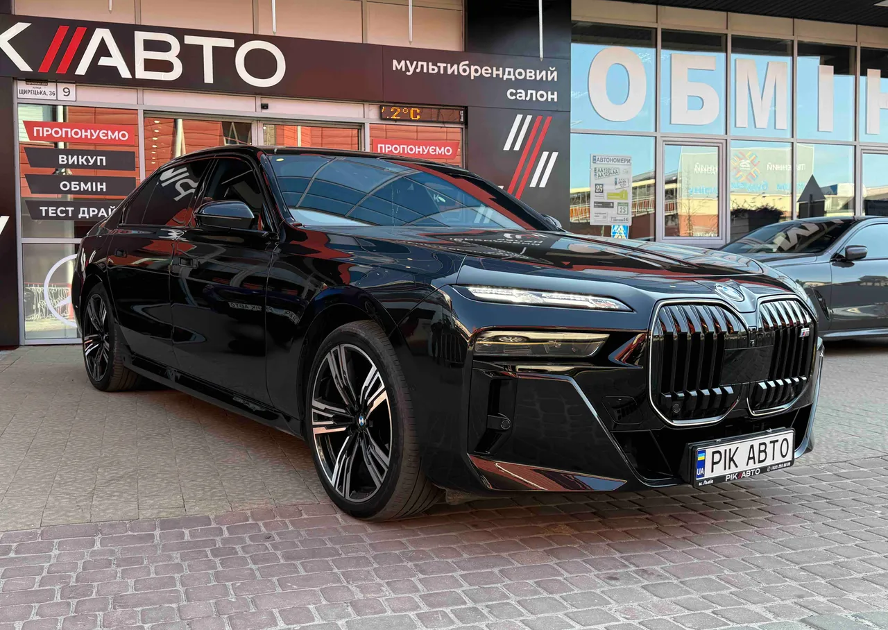 BMW 7 серії - фото 4