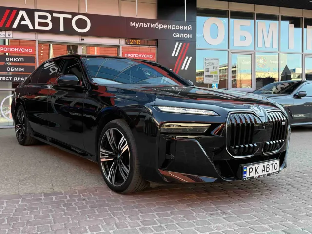 BMW 7 серії - фото 4