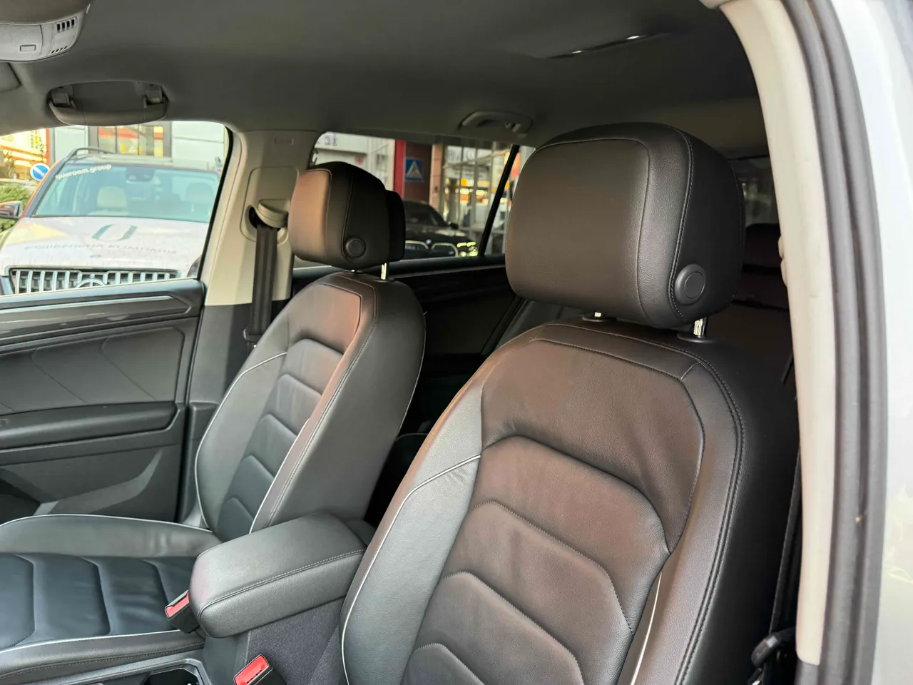 Volkswagen Tiguan - фото 17