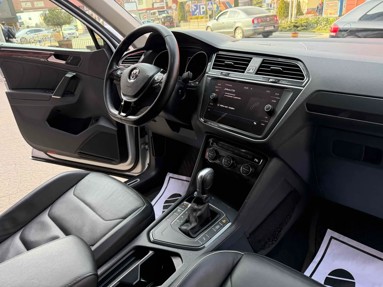 Volkswagen Tiguan - фото 47