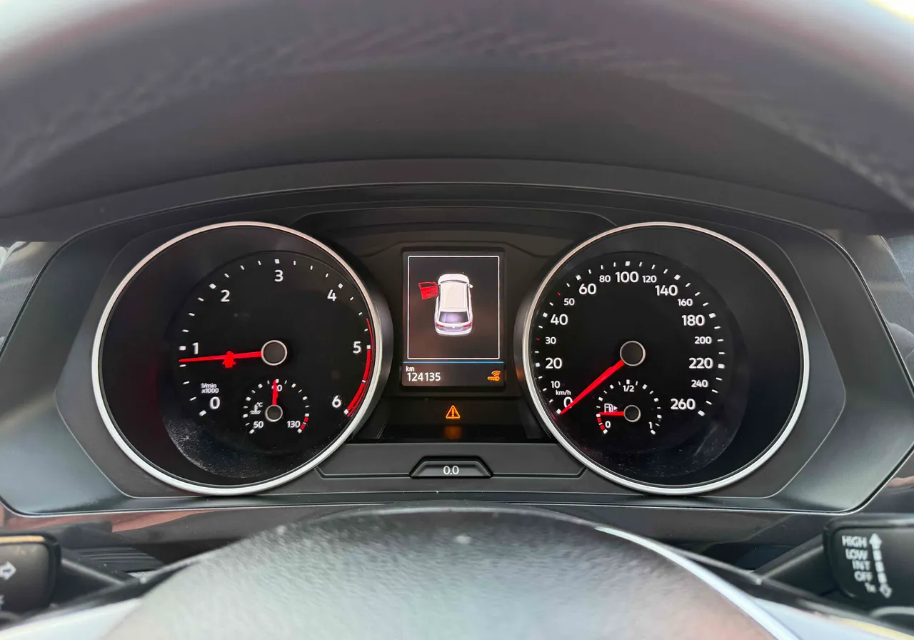 Volkswagen Tiguan - фото 24