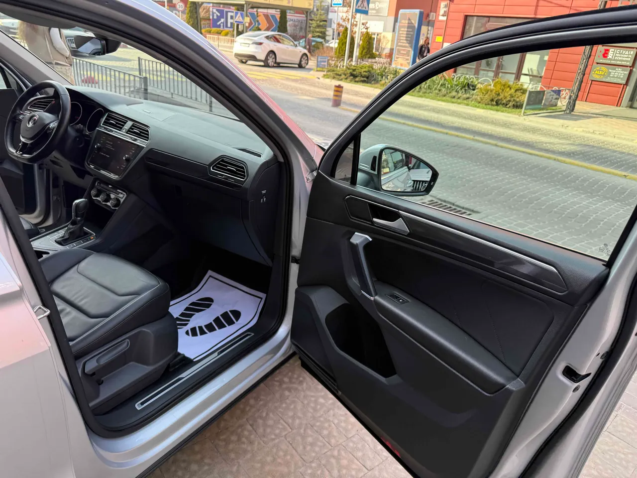 Volkswagen Tiguan - фото 43