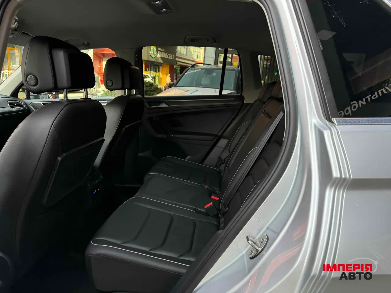 Volkswagen Tiguan - фото 32