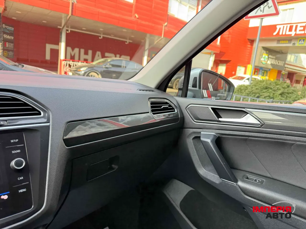 Volkswagen Tiguan - фото 29