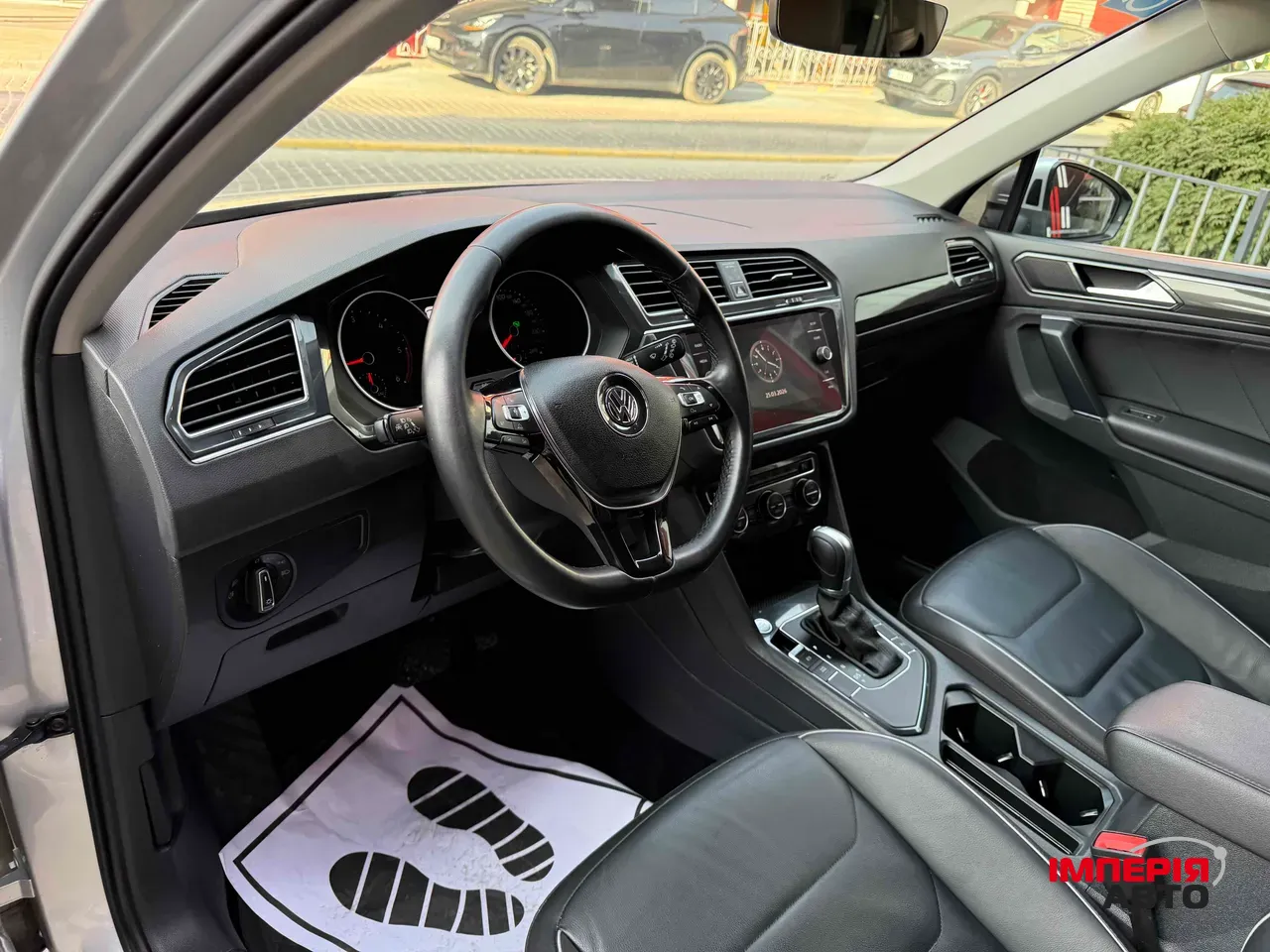 Volkswagen Tiguan - фото 18