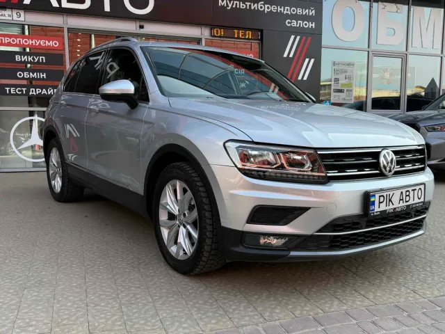 Volkswagen Tiguan - фото 4