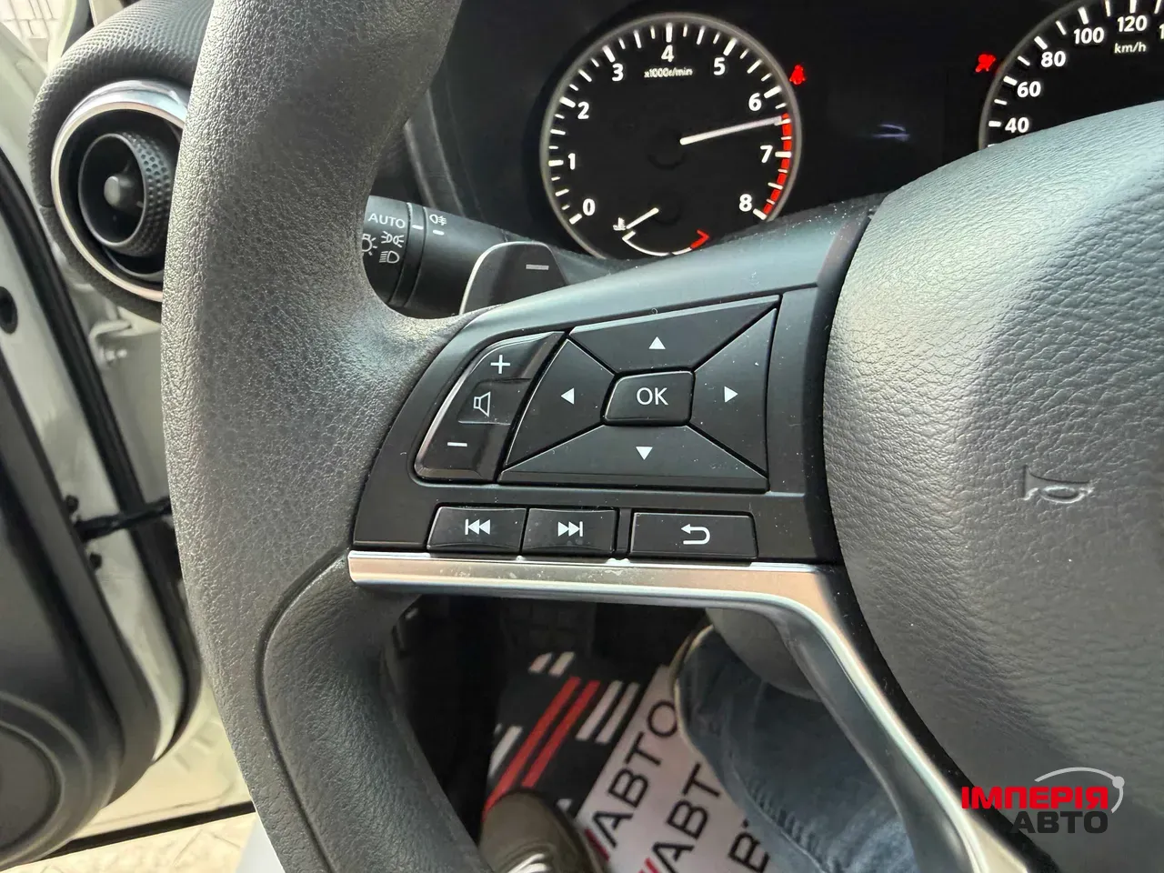 Nissan Juke - фото 18