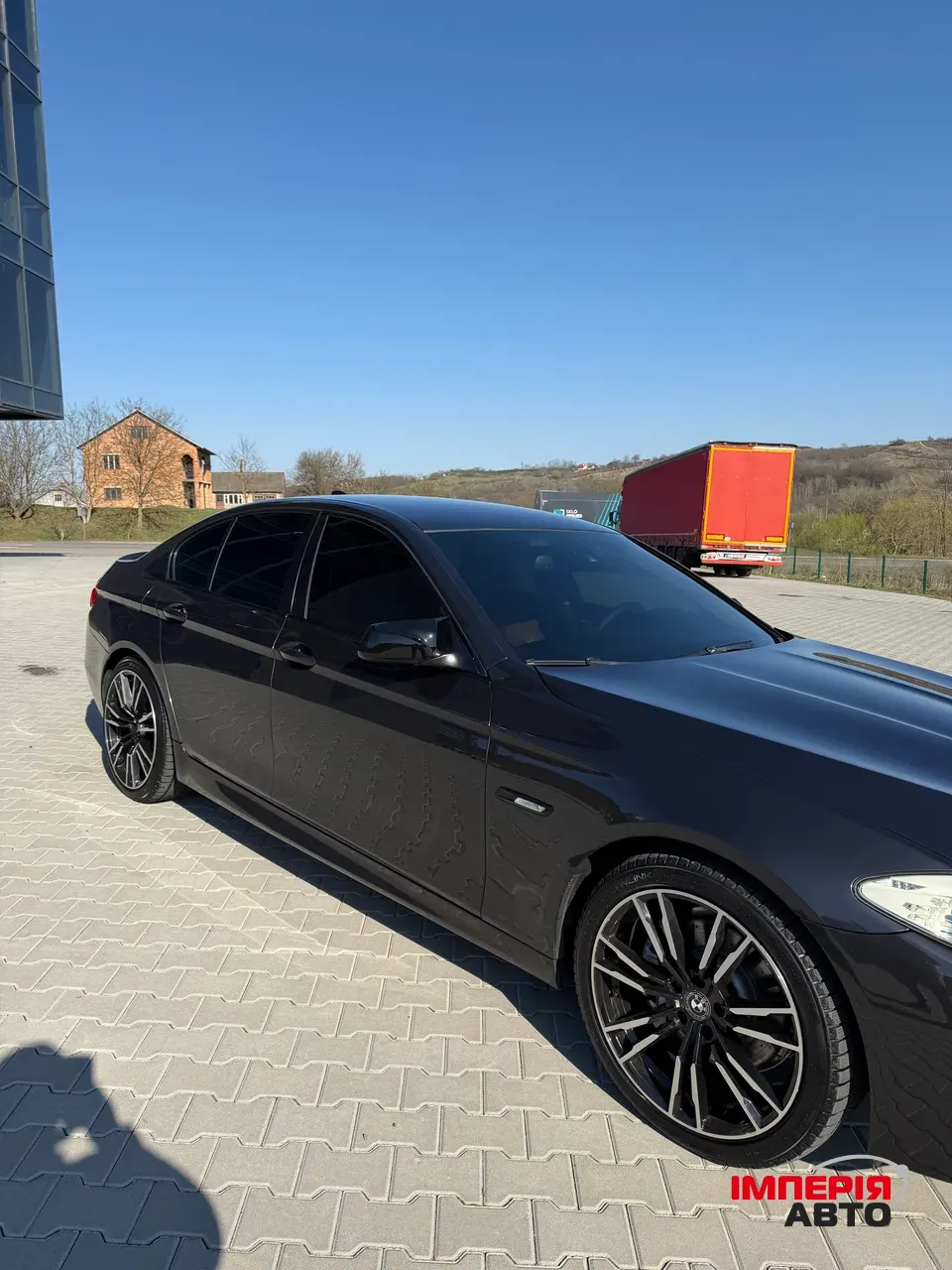 BMW 5 серії - фото 2