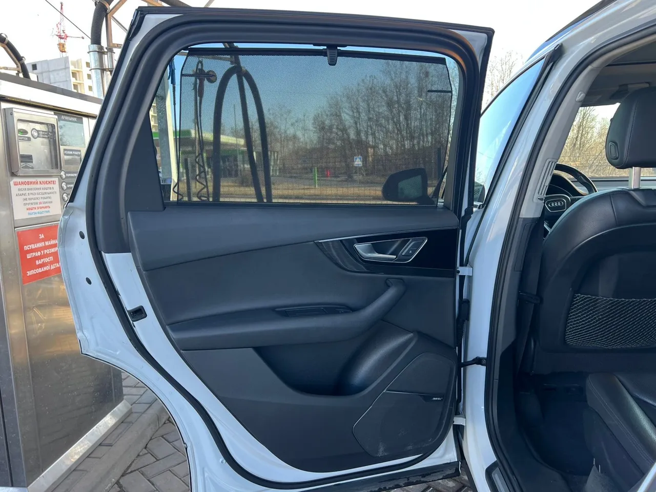 Audi Q7 - фото 9