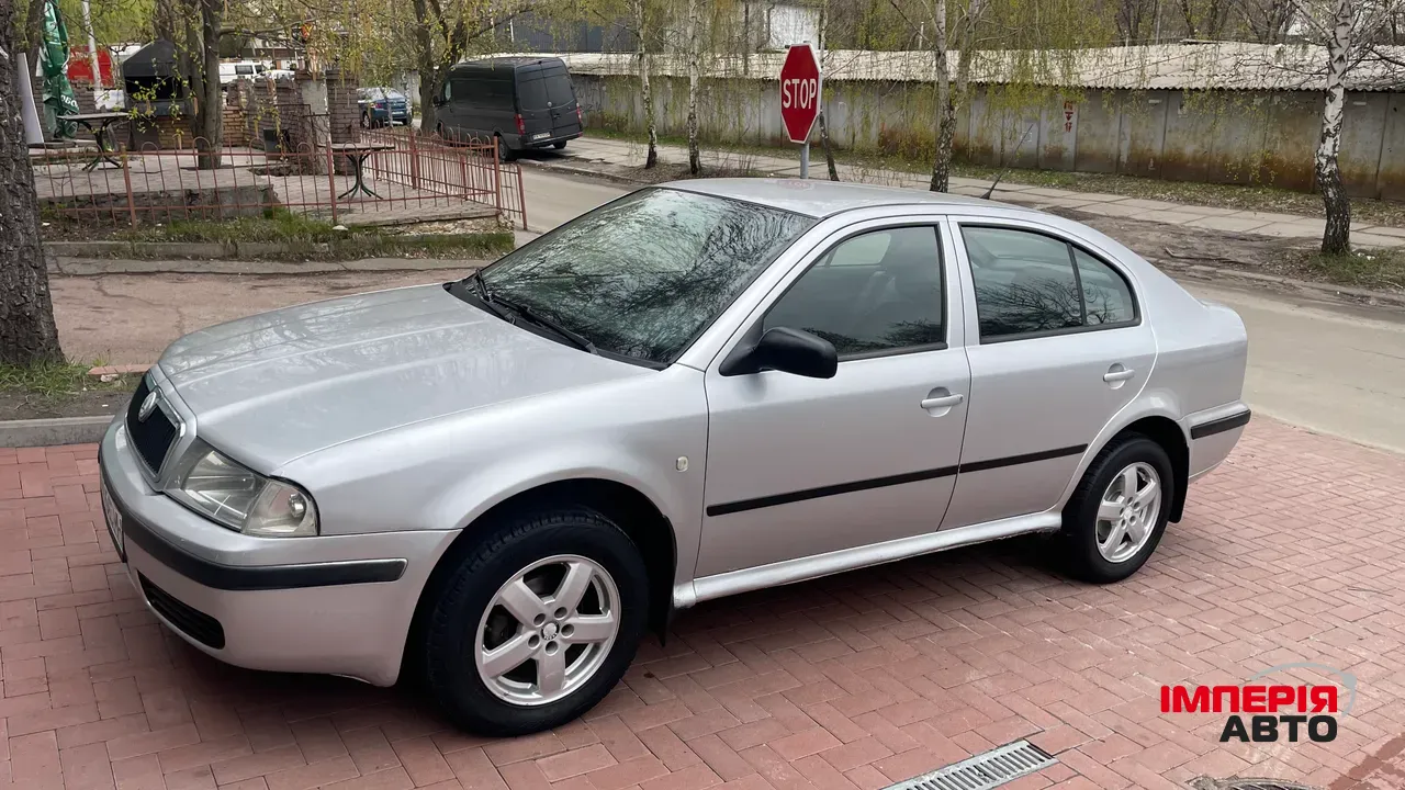 Skoda Octavia - фото 3