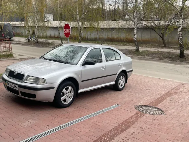 Skoda Octavia - фото 1