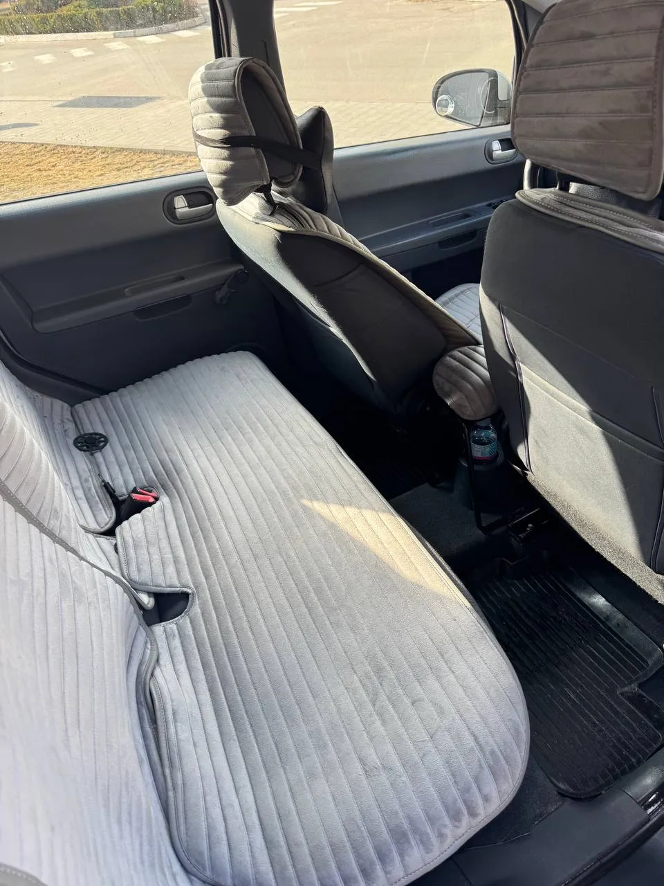 Mitsubishi Colt - фото 14